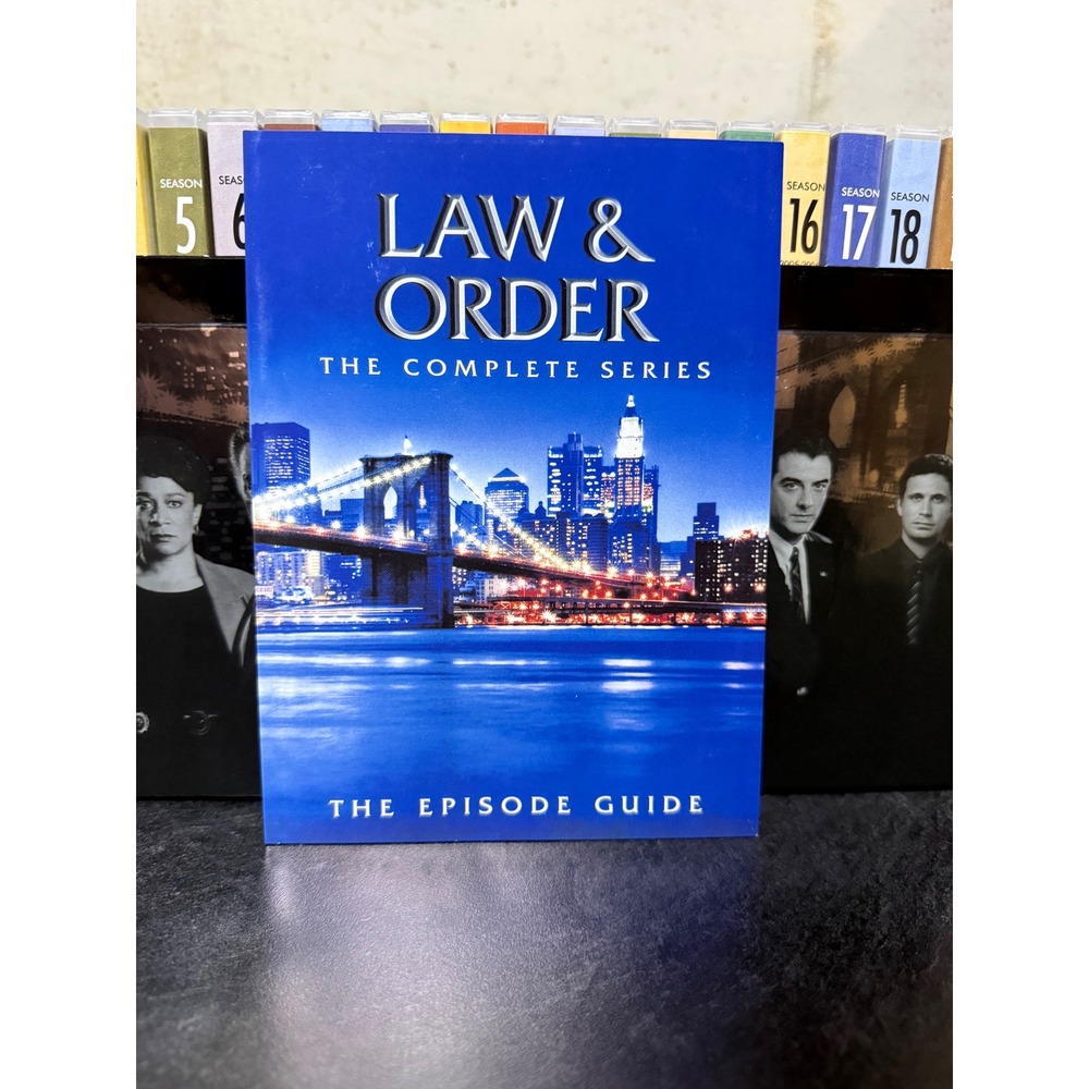 Law & Order The Complete Series Seasons 1-20 DVD Box Set 104 Discs 2011 NBC NYC - Picture 5 of 10